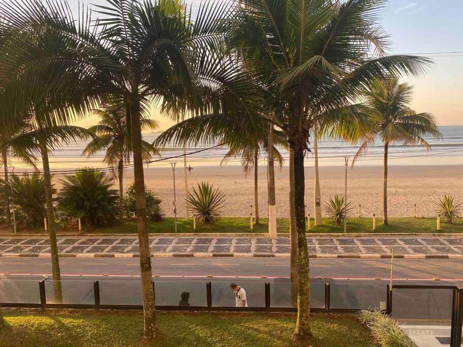Apto Pe Na Areia - Praia Das Asturias Guaruja-Sp Exterior photo